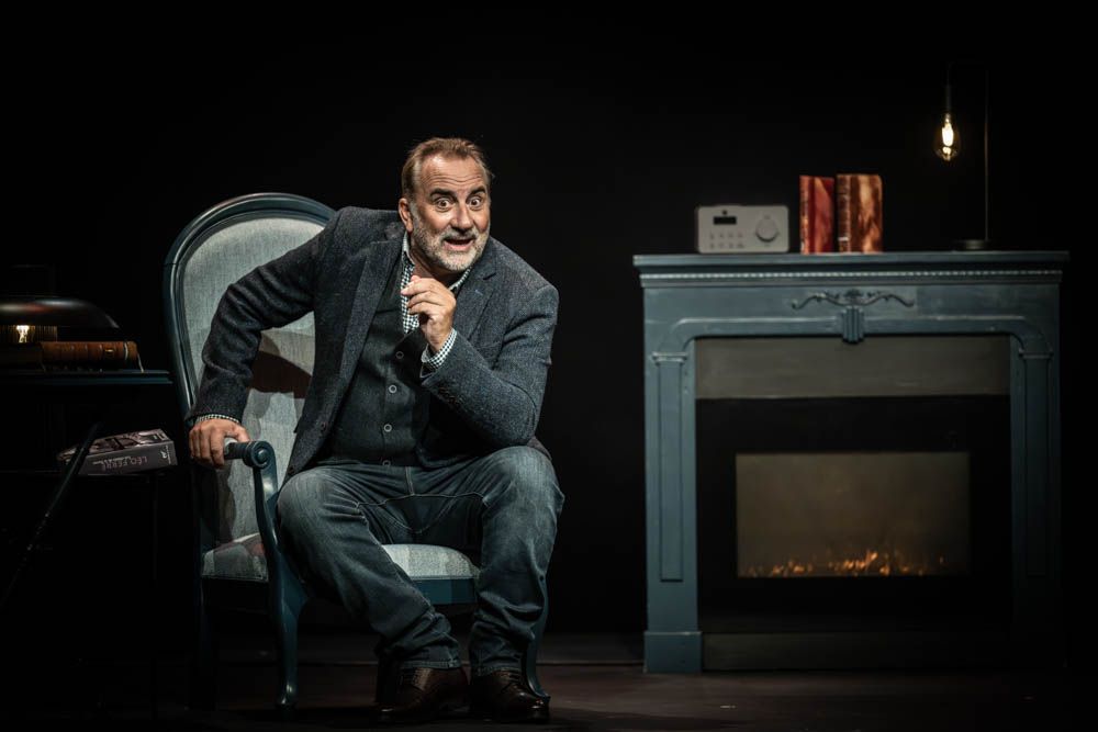 Antoine Duléry… lit entre les lignes